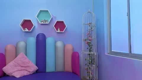 Issa Skinny online show from October 2025 11:44:01 AM