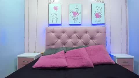 Snapshot of issaa_tyler chatting on October 2025 03:18:02 AM Issa online show from October 2025 03:18:02 AM