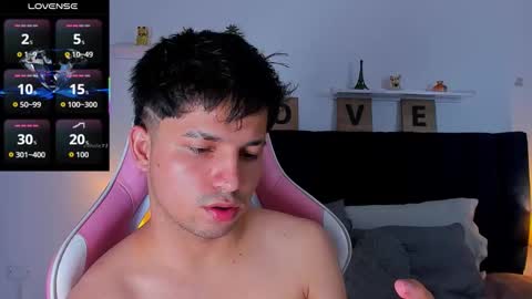 Snapshot of issac_james chatting on January 2026 06:04:01 AM Issac online show from January 2026 06:04:01 AM