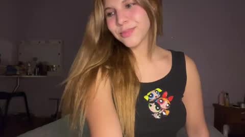 isabella online show from March 2026 10:27:01 PM