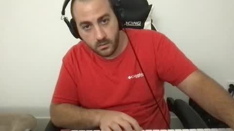 Snapshot of italianknob chatting on December 2024 05:15:02 AM Valentino online show from December 2024 05:15:02 AM