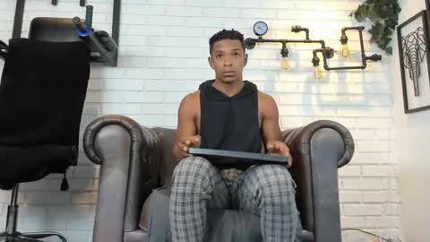 Snapshot of italomoore chatting on September 2025 11:21:02 AM Italo Moore online show from September 2025 11:21:02 AM