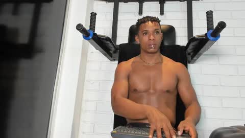 Snapshot of italomoore chatting on September 2025 12:06:01 PM Italo Moore online show from September 2025 12:06:01 PM