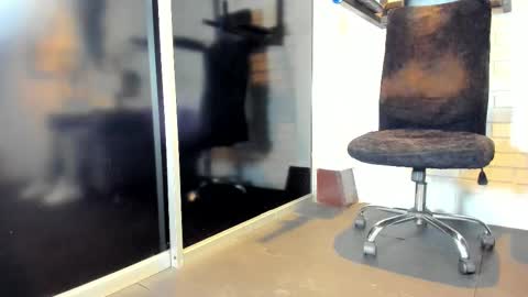 Italo Moore online show from September 2025 11:26:01 AM