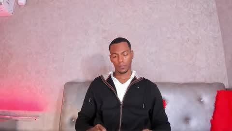 Snapshot of itanxfor chatting on November 2025 12:18:02 PM itanxfor online show from November 2025 12:18:02 PM