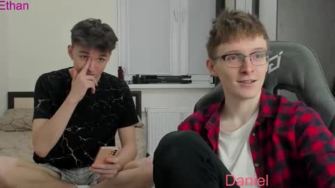 Ethan online show from October 2025 05:21:01 PM