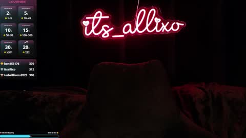Snapshot of its_allixo chatting on May 2026 03:23:01 AM Alli online show from May 2026 03:23:01 AM