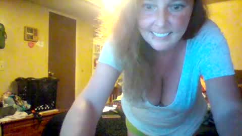 Snapshot of its_kimber chatting on June 2026 11:03:01 PM its kimber online show from June 2026 11:03:01 PM