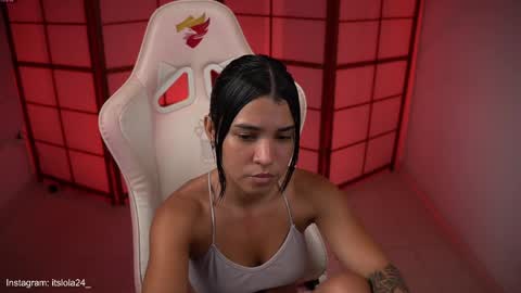 Snapshot of its_lola chatting on May 2026 07:19:01 PM online show from May 2026 07:19:01 PM