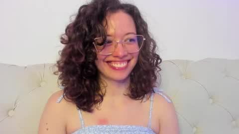 Snapshot of its_marie chatting on February 2025 02:13:02 PM Maria online show from February 2025 02:13:02 PM