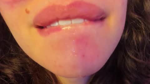 Snapshot of its_marie chatting on March 2025 05:22:02 PM Maria online show from March 2025 05:22:02 PM