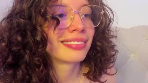 Snapshot of its_marie chatting on March 2025 05:06:02 PM Maria online show from March 2025 05:06:02 PM