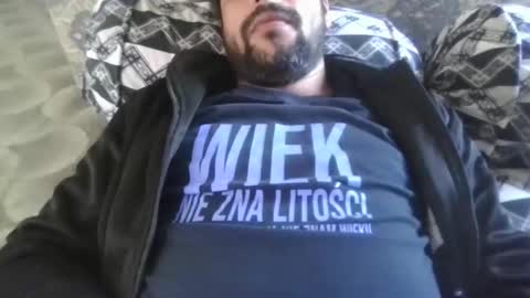 its_me_2323 online show from April 2026 04:57:01 AM