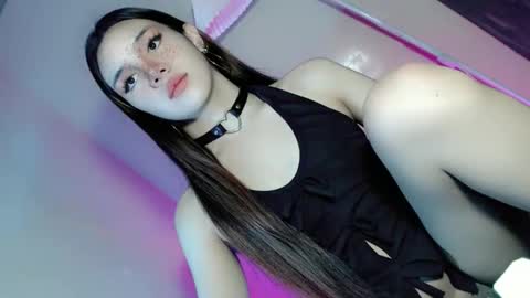 EZZIE online show from September 2025 01:44:02 AM