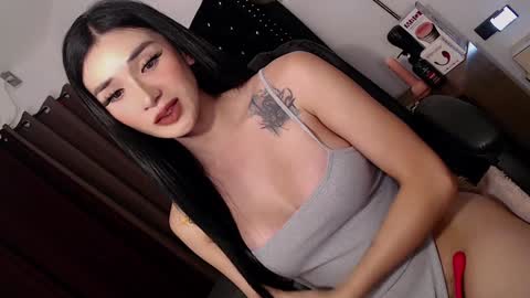 Snapshot of its_me_khalifa chatting on January 2025 06:13:01 PM MARIA LABO online show from January 2025 06:13:01 PM