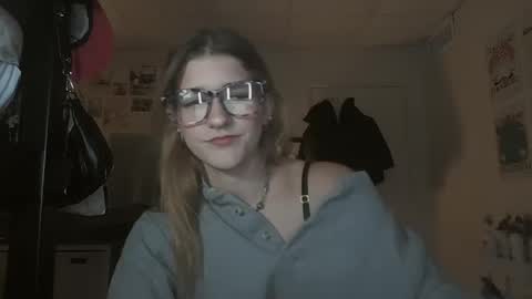 Snapshot of itsalexlove chatting on January 2025 12:13:01 AM Alex Love online show from January 2025 12:13:01 AM