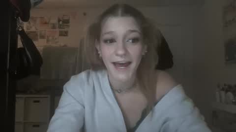 Snapshot of itsalexlove chatting on January 2025 03:52:01 AM Alex Love online show from January 2025 03:52:01 AM