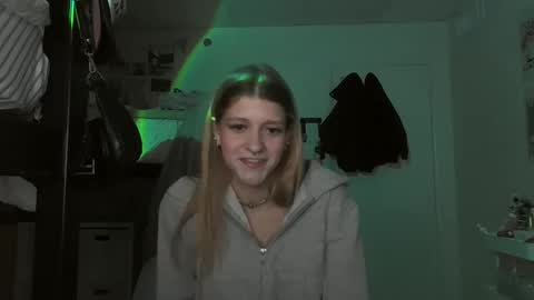 Snapshot of itsalexlove chatting on January 2025 04:09:02 AM Alex Love online show from January 2025 04:09:02 AM