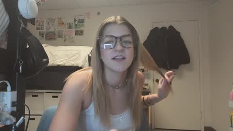 Snapshot of itsalexlove chatting on February 2025 01:23:02 AM Alex Love online show from February 2025 01:23:02 AM