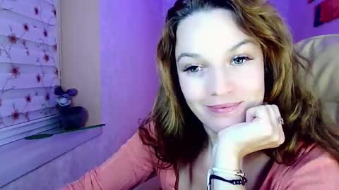 itslunaday online show from September 2025 05:49:01 PM