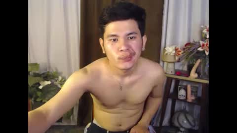 Snapshot of itsme_kent chatting on December 2025 12:34:02 PM kenneth online show from December 2025 12:34:02 PM