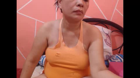 Snapshot of itsme_kitty chatting on March 2026 02:04:02 AM Kitty online show from March 2026 02:04:02 AM