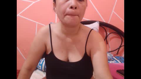Snapshot of itsme_kitty chatting on March 2026 12:16:01 AM Kitty online show from March 2026 12:16:01 AM