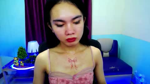 itsmeloveypinay online show from November 2025 04:49:01 PM