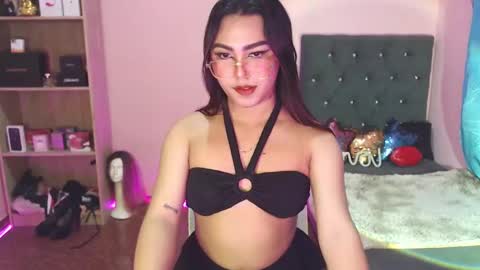 Siana online show from February 2025 11:35:02 AM