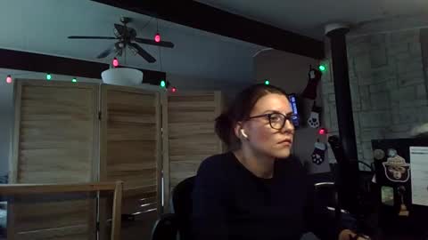 ItsMeSophie X online show from November 2025 06:19:02 PM