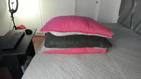 Moon online show from July 2026 07:09:01 PM