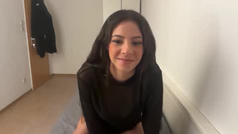 itsnicka online show from February 2026 09:30:01 PM