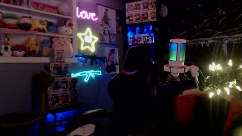 Nicki Foxx online show from January 2025 01:10:01 AM