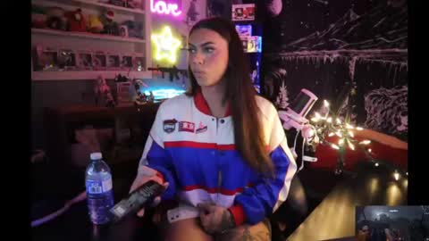 Nicki Foxx online show from February 2025 02:03:02 AM