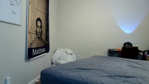 Snapshot of itstarzan chatting on October 2025 12:19:01 AM TARZAN online show from October 2025 12:19:01 AM