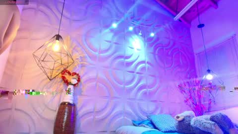 itszairen online show from May 2026 03:56:01 AM