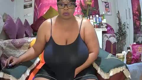 itumeleng74 online show from September 2025 07:54:02 AM