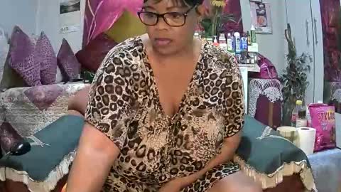 itumeleng74 online show from September 2025 05:43:02 AM