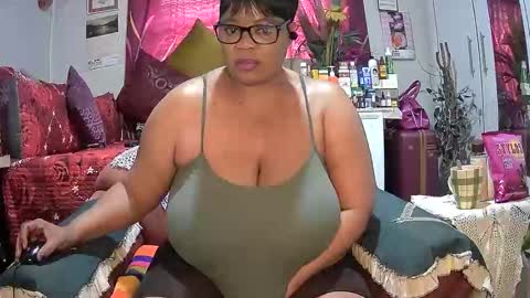 itumeleng74 online show from September 2025 08:41:02 AM