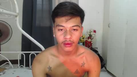 Jhonfred online show from April 2026 03:28:01 AM