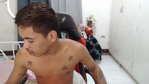 Snapshot of itzme_jhonfred chatting on June 2026 11:02:01 AM Jhonfred online show from June 2026 11:02:01 AM