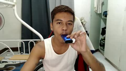 Snapshot of itzme_jhonfred chatting on June 2026 12:48:01 PM Jhonfred online show from June 2026 12:48:01 PM
