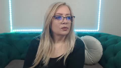 ivanacharm online show from April 2026 03:52:01 AM