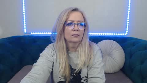 ivanacharm online show from April 2026 03:33:02 AM