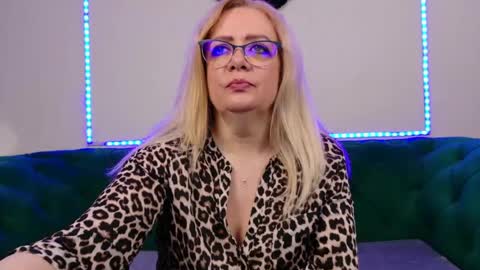 ivanacharm online show from June 2026 03:20:02 AM