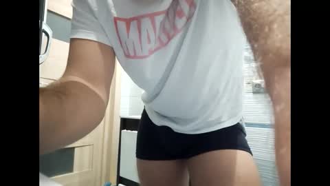 Mickey online show from December 2025 03:34:02 AM