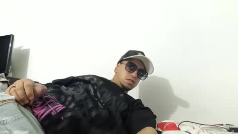 Snapshot of ivanfpc93 chatting on October 2025 07:18:01 AM ivanfpc93 online show from October 2025 07:18:01 AM