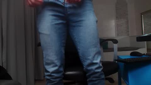 IvanHydee online show from November 2025 05:50:02 AM