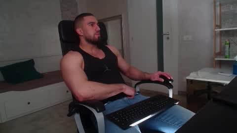 IvanHydee online show from February 2026 05:33:02 AM