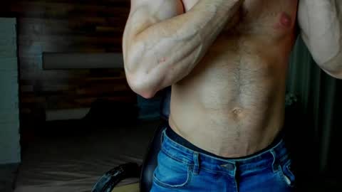 IvanHydee online show from May 2026 04:30:01 AM
